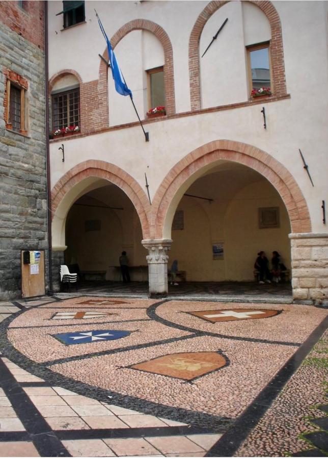 Hostdomus - Casa Ester Noli Luaran gambar