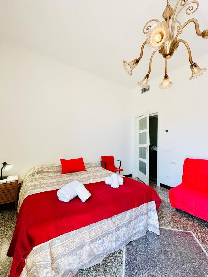 Hostdomus - Casa Ester Noli Luaran gambar